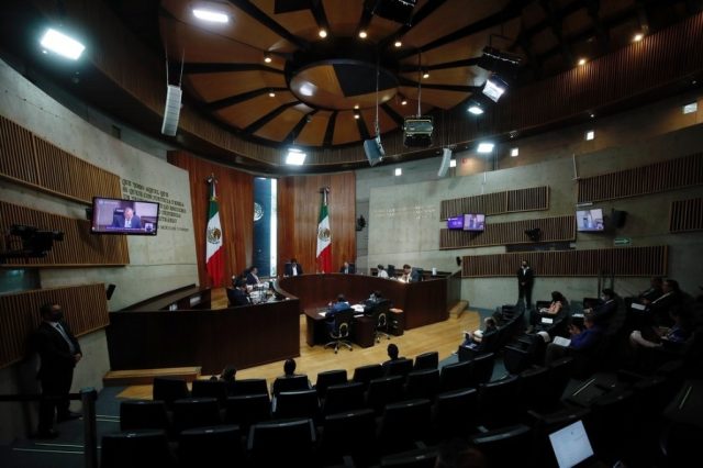 Puebla y 11 estados defienden prórroga de dirigentes nacionales de Morena