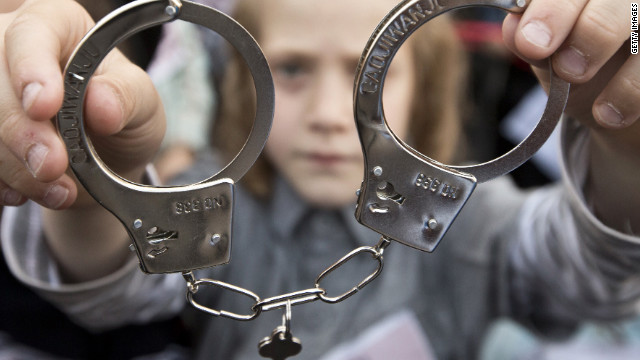 Niño de 12 años será juzgado en Reino Unido por el asesinato de una trabajadora social