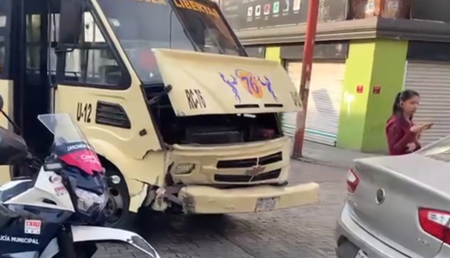 Accidentes del transporte público dejan 25 heridos en capital poblana