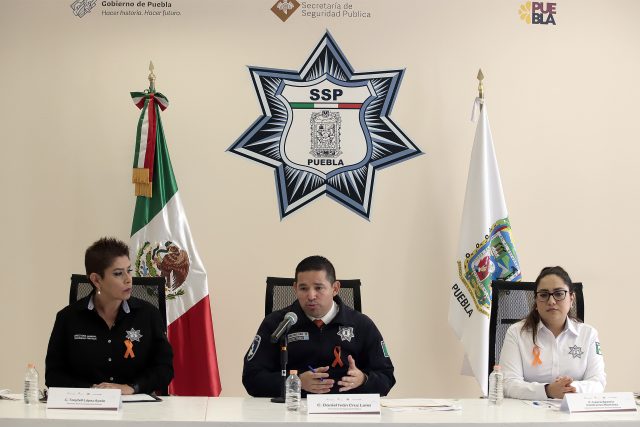 Por irregularidades, abren 100 expedientes contra policías en Puebla