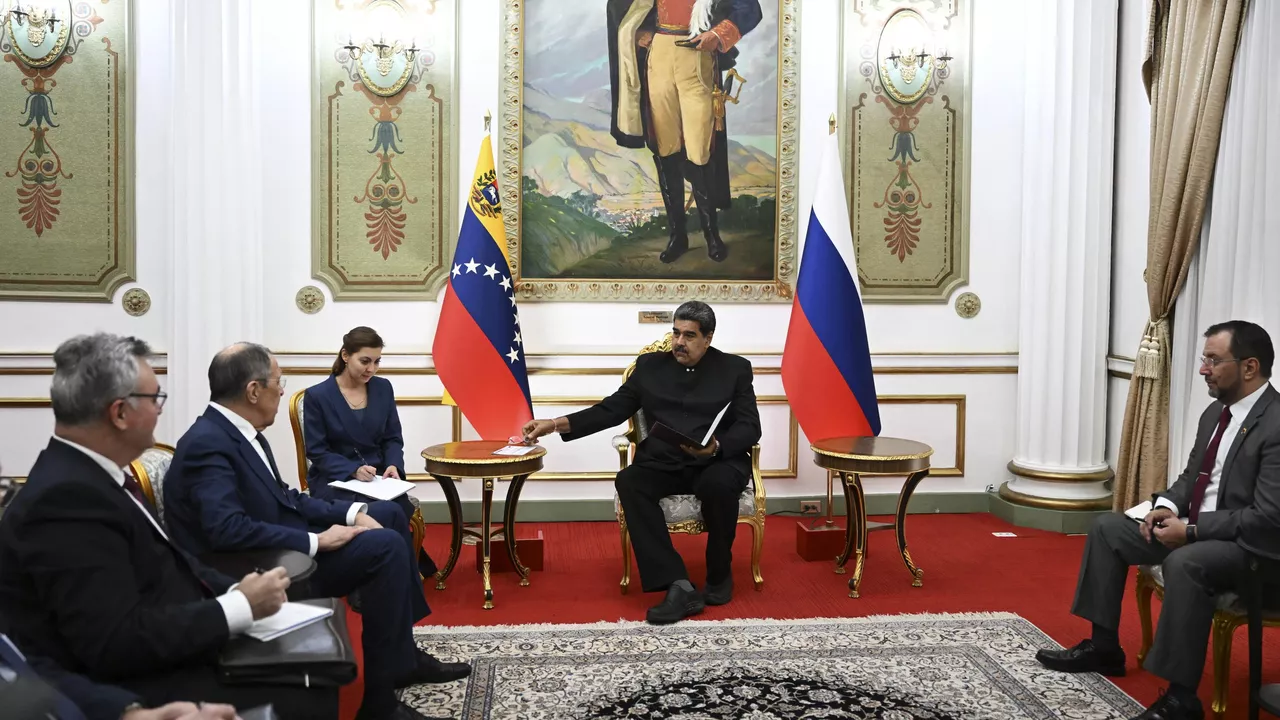Diputado venezolano Jesús Faría: Caracas reduce su dependencia de EE. UU. gracias a los acuerdos con Moscú