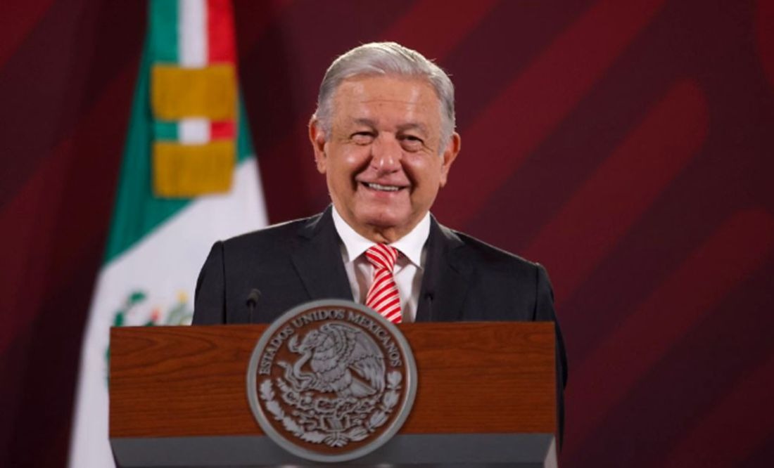 López Obrador presenta declaración patrimonial, reporta incremento de 61 mil pesos 