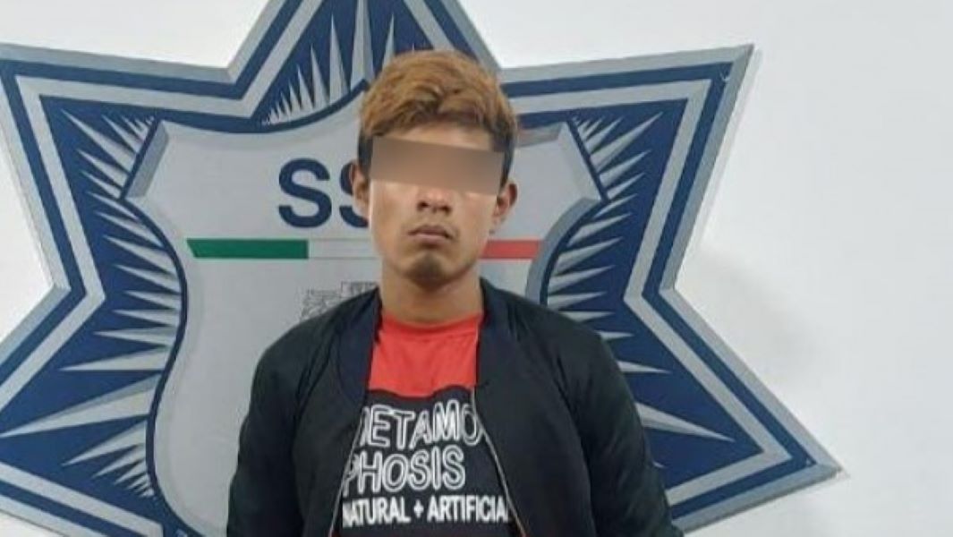 Policía turística detiene a un hombre por robo en Puebla