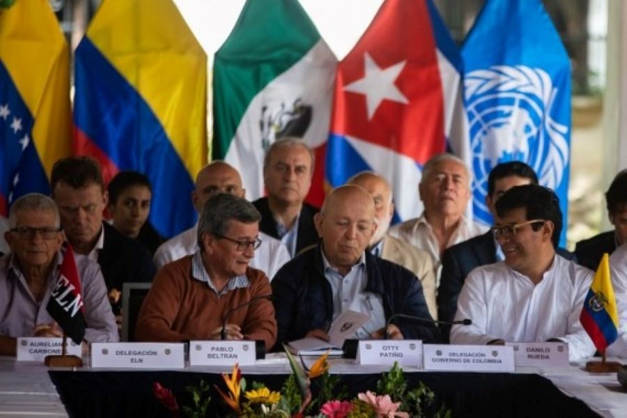 ELN califica como riguroso diálogo de paz con Gobierno colombiano