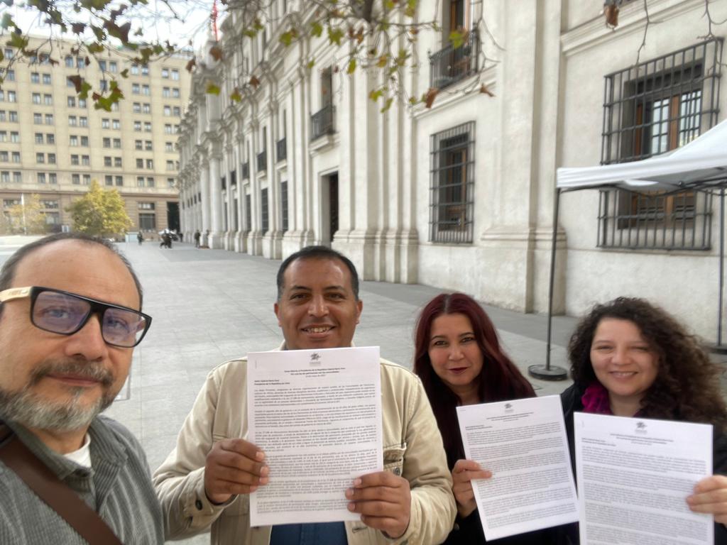 «Por una ley de patrimonios con las comunidades»: Asociación Chilena de Barrios y Zonas Patrimoniales entregó carta a Boric