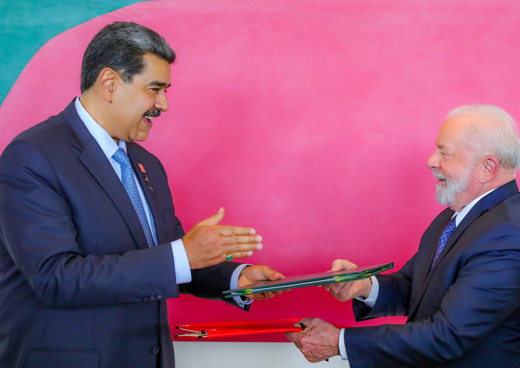 Moneda común, BRICS y nuevos acuerdos: lo que deja el encuentro Maduro y Lula en Brasil