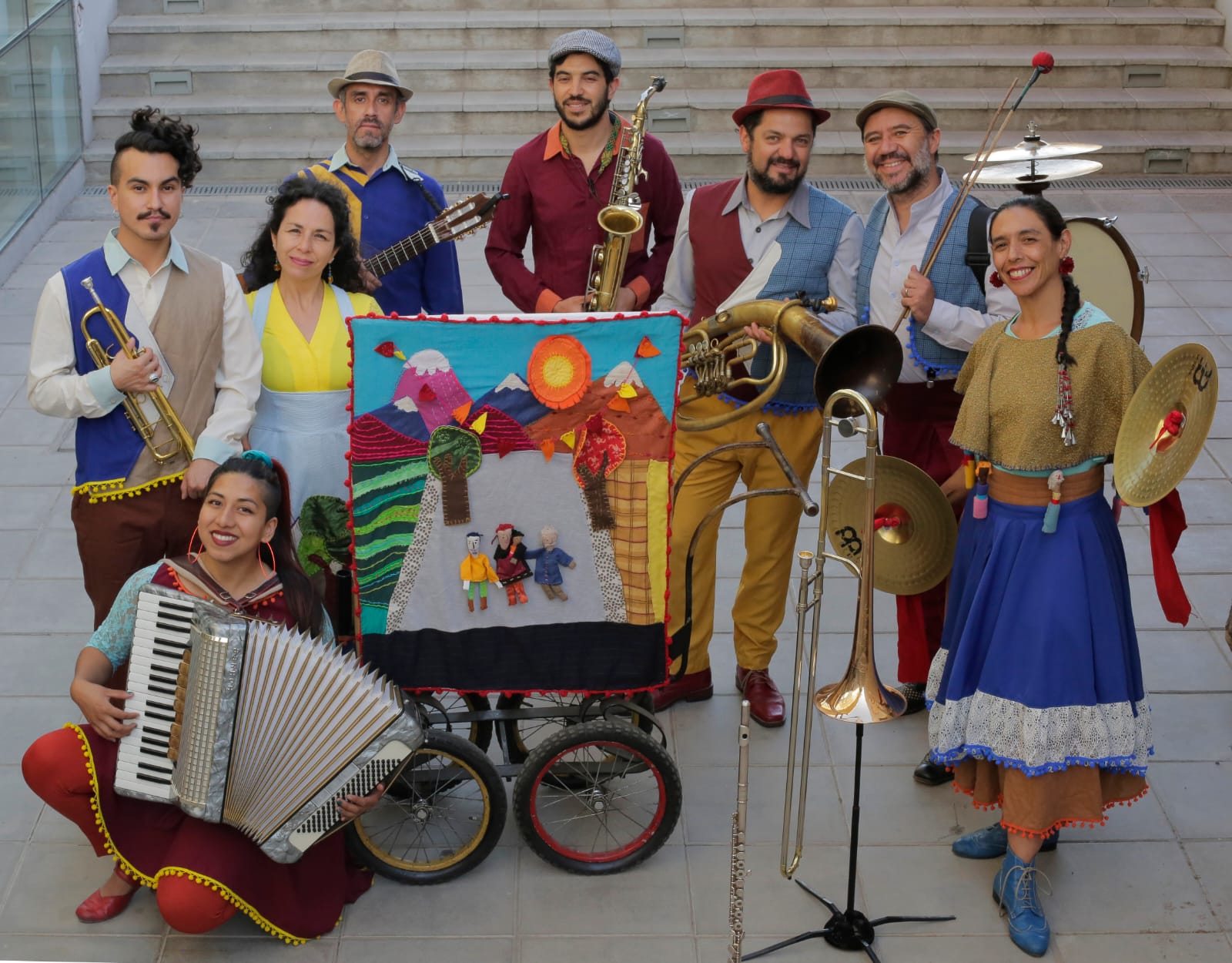 La música y lo escénico reúnen a la Comparsa juanYrosa y a Pickúa Martínez con dos espectáculos de música de raíz