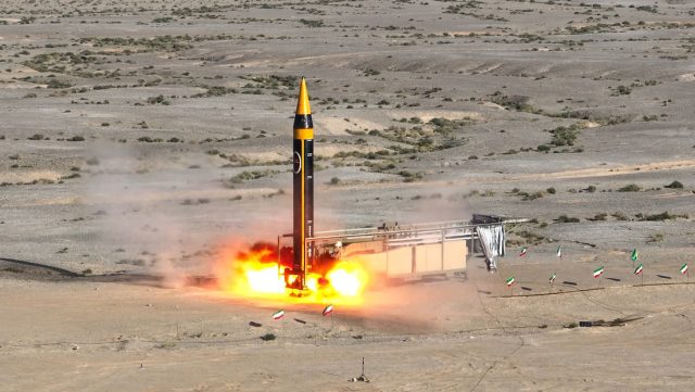 Un misil balístico hipersónico de producción nacional será presentado por Irán