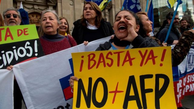 Acuerdo sobre reforma de pensiones en riesgo de retrasarse ante suspensión de conversaciones