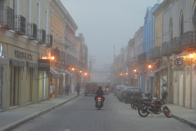 Mayores de 40 años, los más afectados por la ceniza volcánica