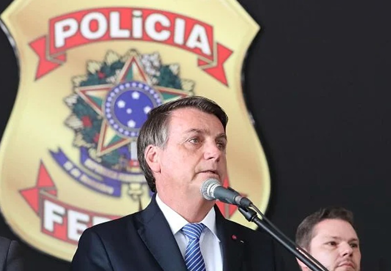 Policía de Brasil registra casa de exmandatario Jair Bolsonaro
