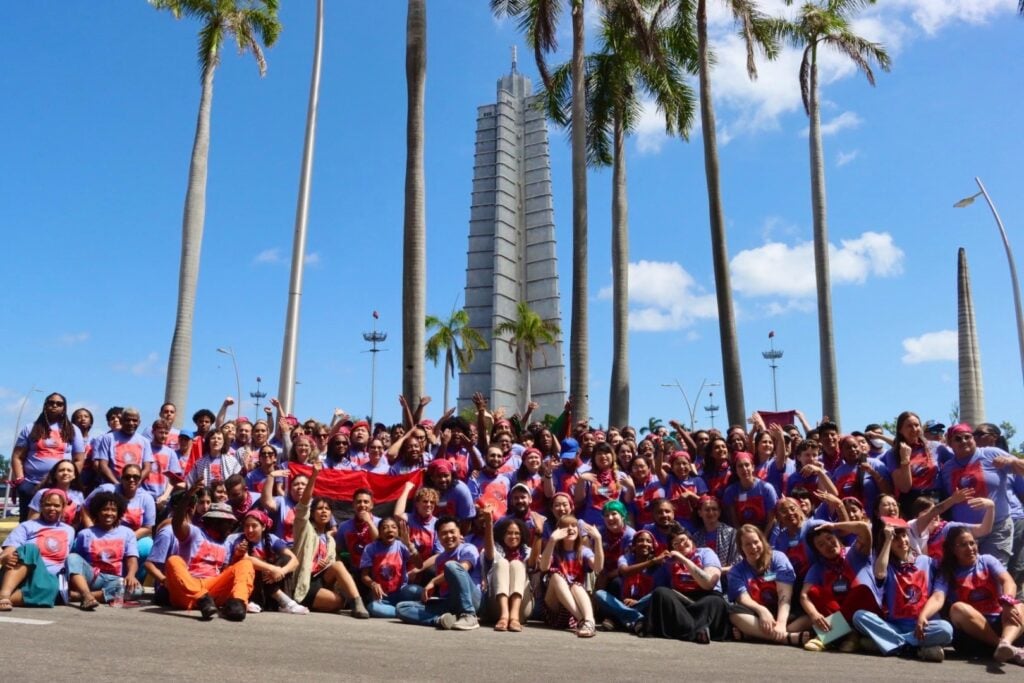 cuba-jóvenes-delegación