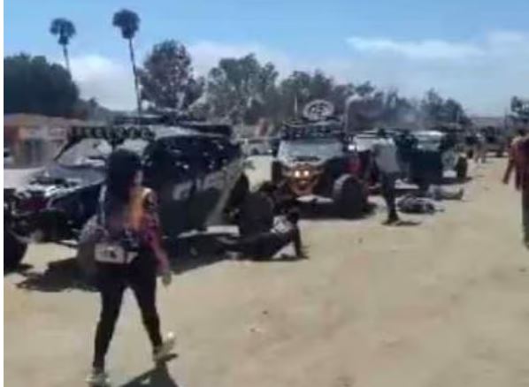 Comando asesina a 10 en carrera razer en Ensenada