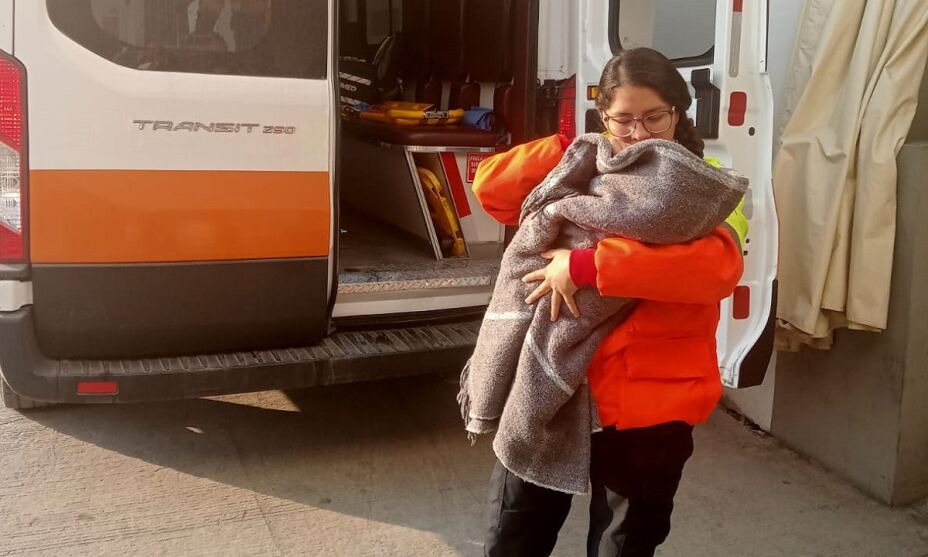 Mujer da a luz en plena vía pública en Puebla capital