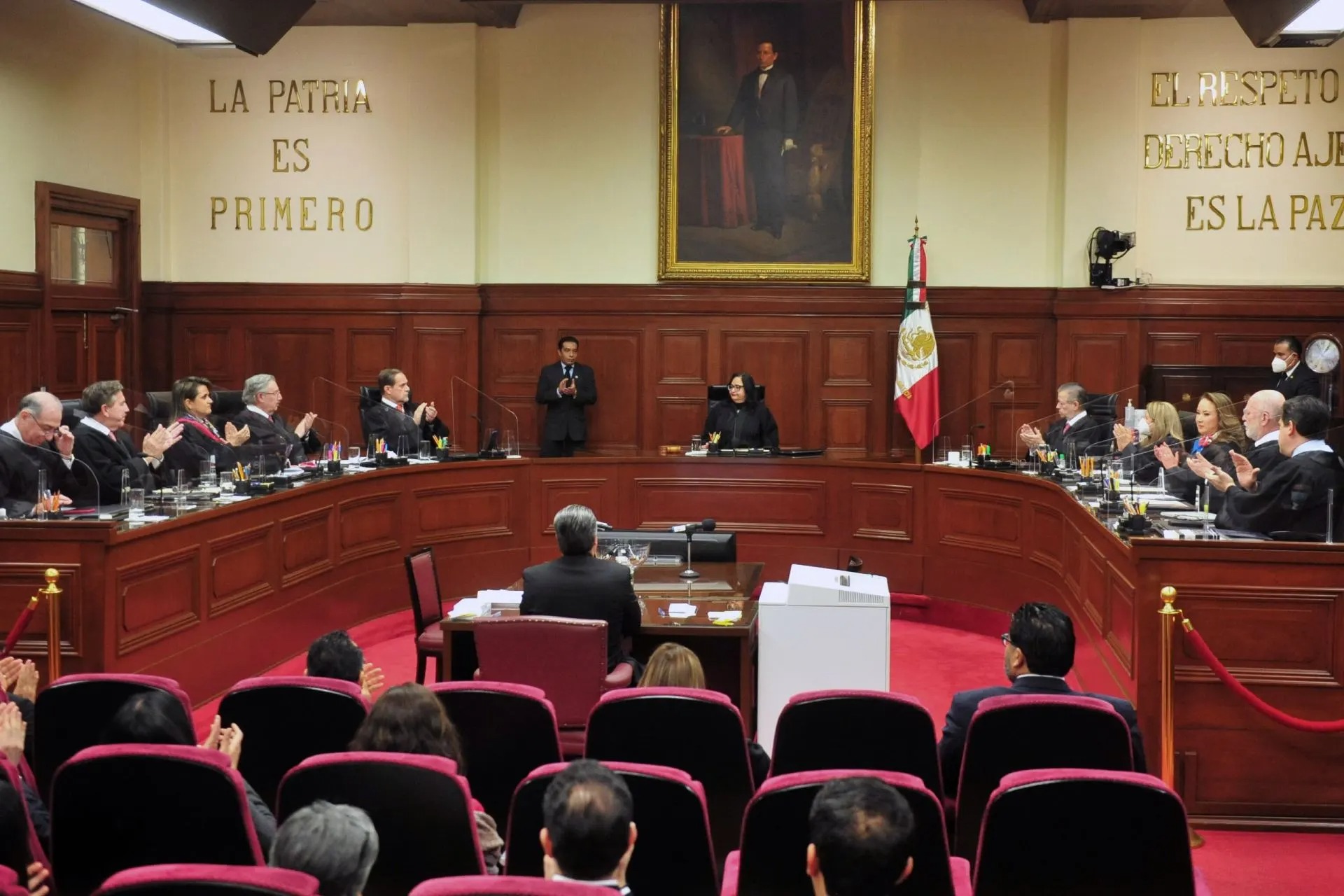 AMLO dice que el Poder Judicial  está «podrido» y anuncia reforma para 2024