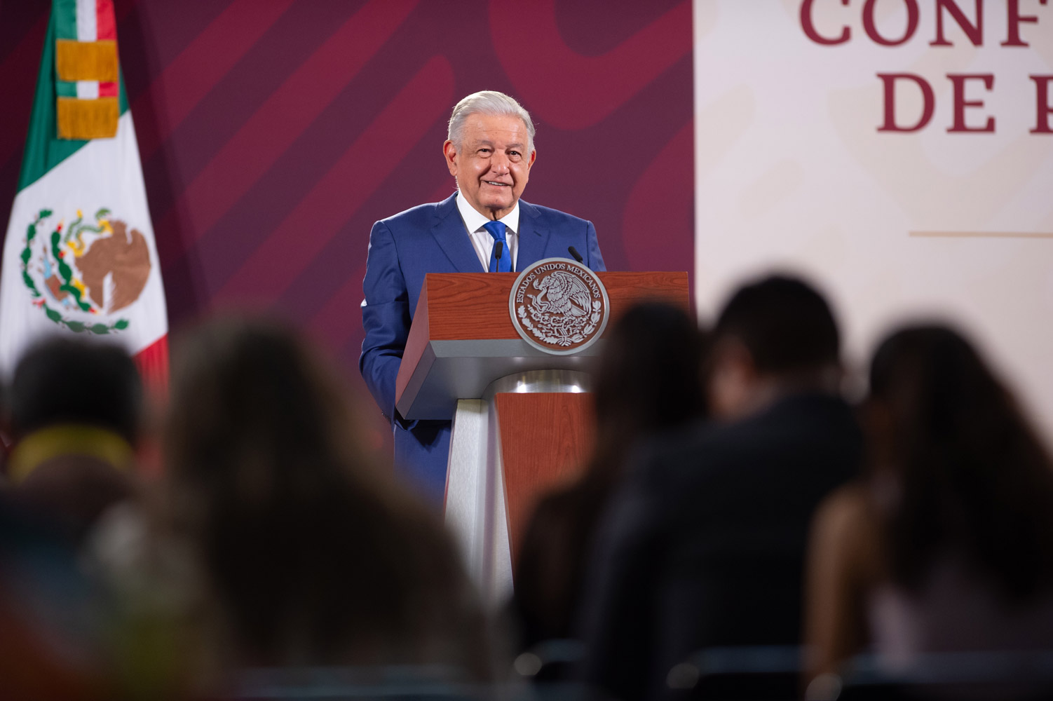 Oposición escogerá por dedazo a su candidato, considera López Obrador