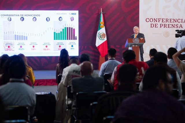 Celebra AMLO que siga juicio contra García Luna en Estados Unidos