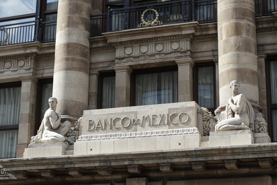 Banxico mantiene tasa clave de interés en 11.25%