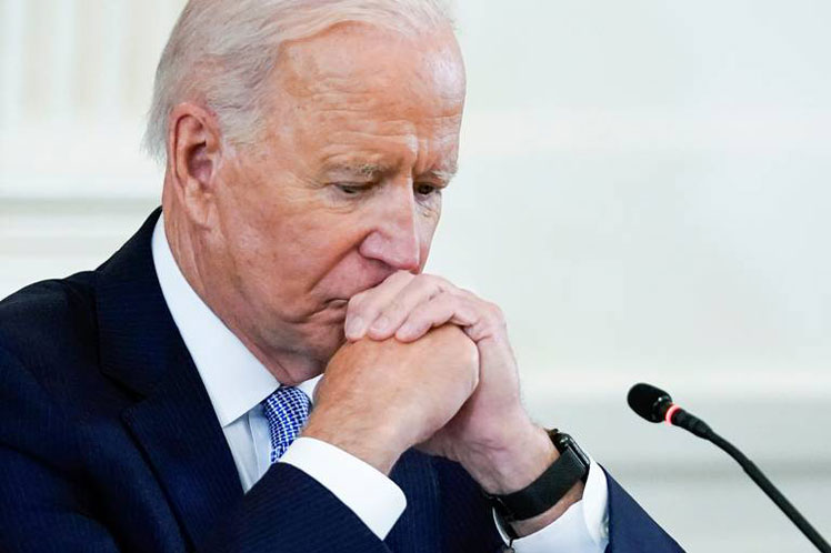 Portavoz de la Casa Blanca revela la causa de las misteriosas marcas en la cara de Biden