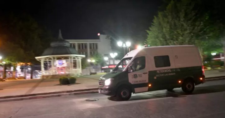 Hombre resulta con una bala en el pecho y un corte en pierna luego de ataque en centro de Valdivia