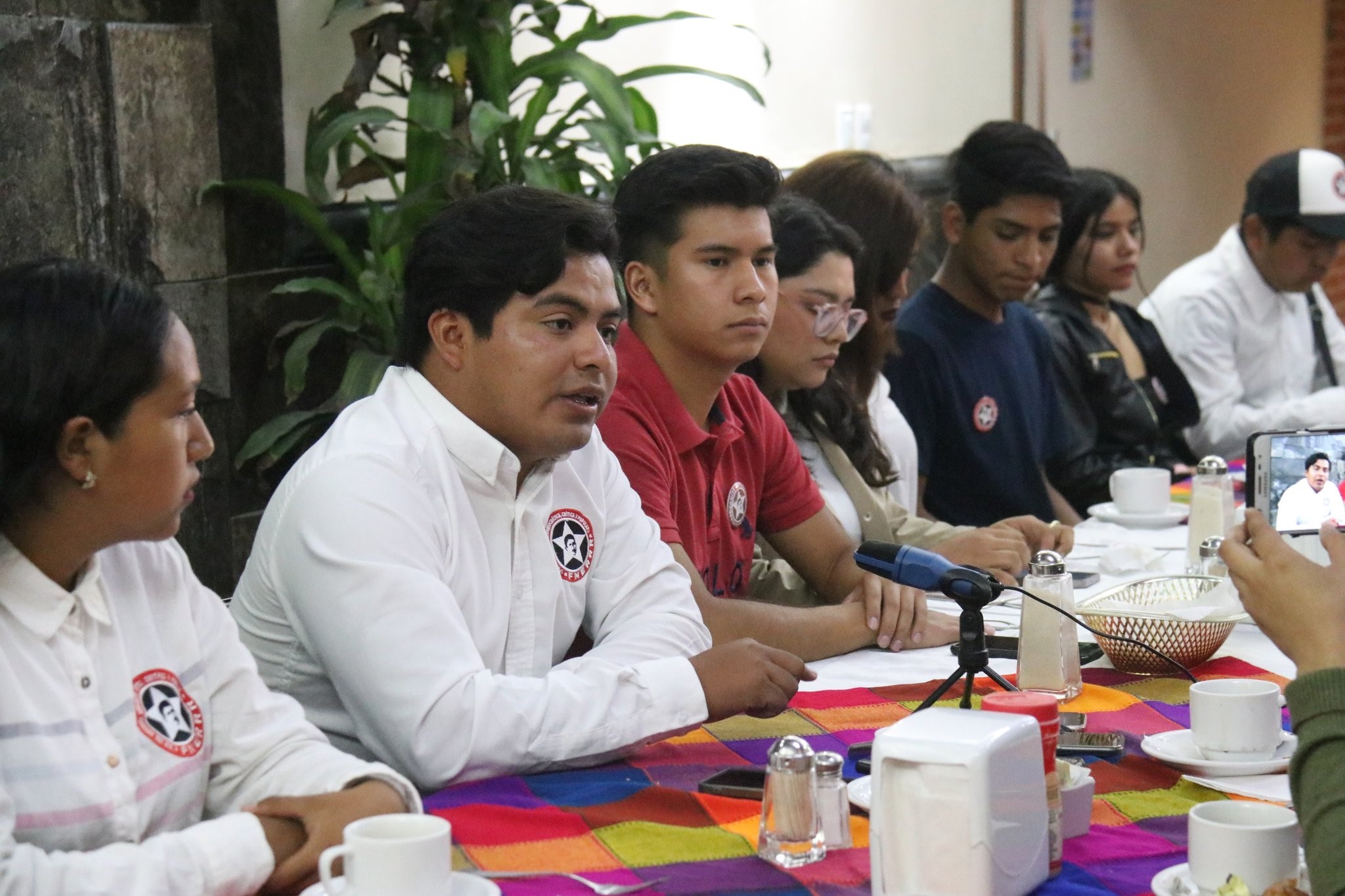 Grupo estudiantil amaga con realizar marchas en Puebla capital