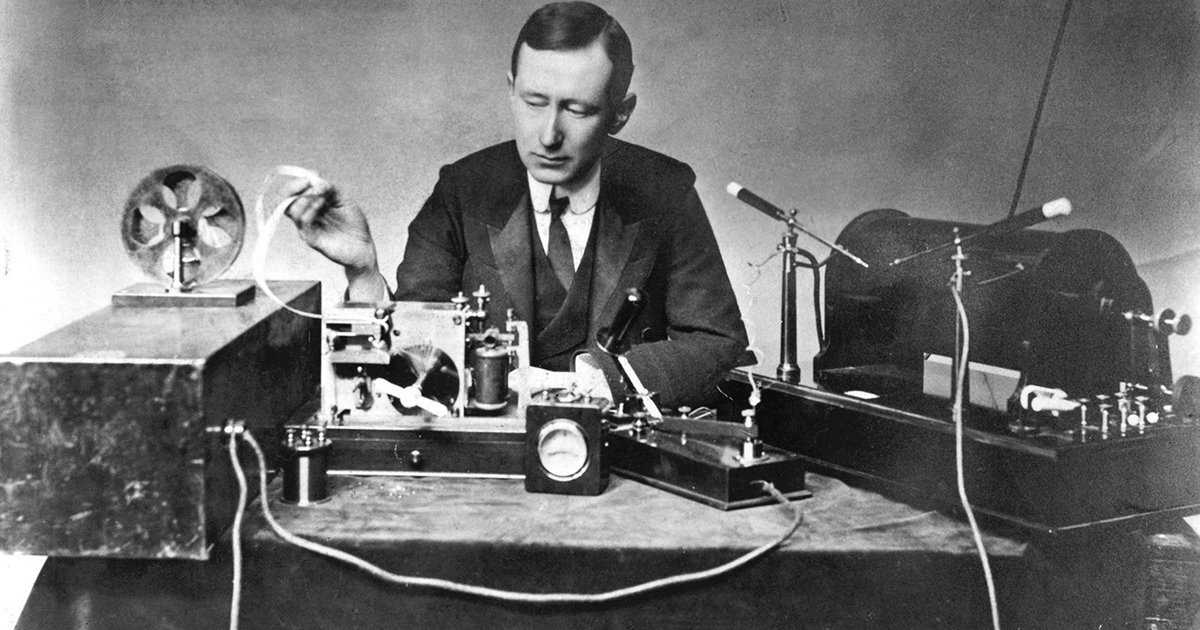¿Qué patentó Marconi en 1897 ?