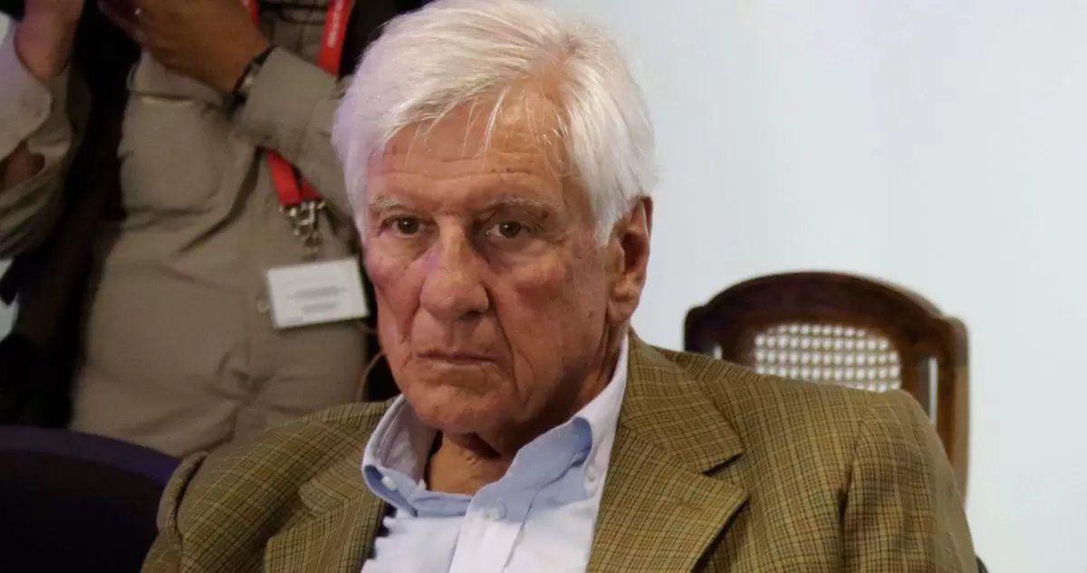 Corrupción en Vitacura: Ex alcalde Torrealba utilizó a choferes municipales para depositarse más de $85 millones, señala informe de la PDI
