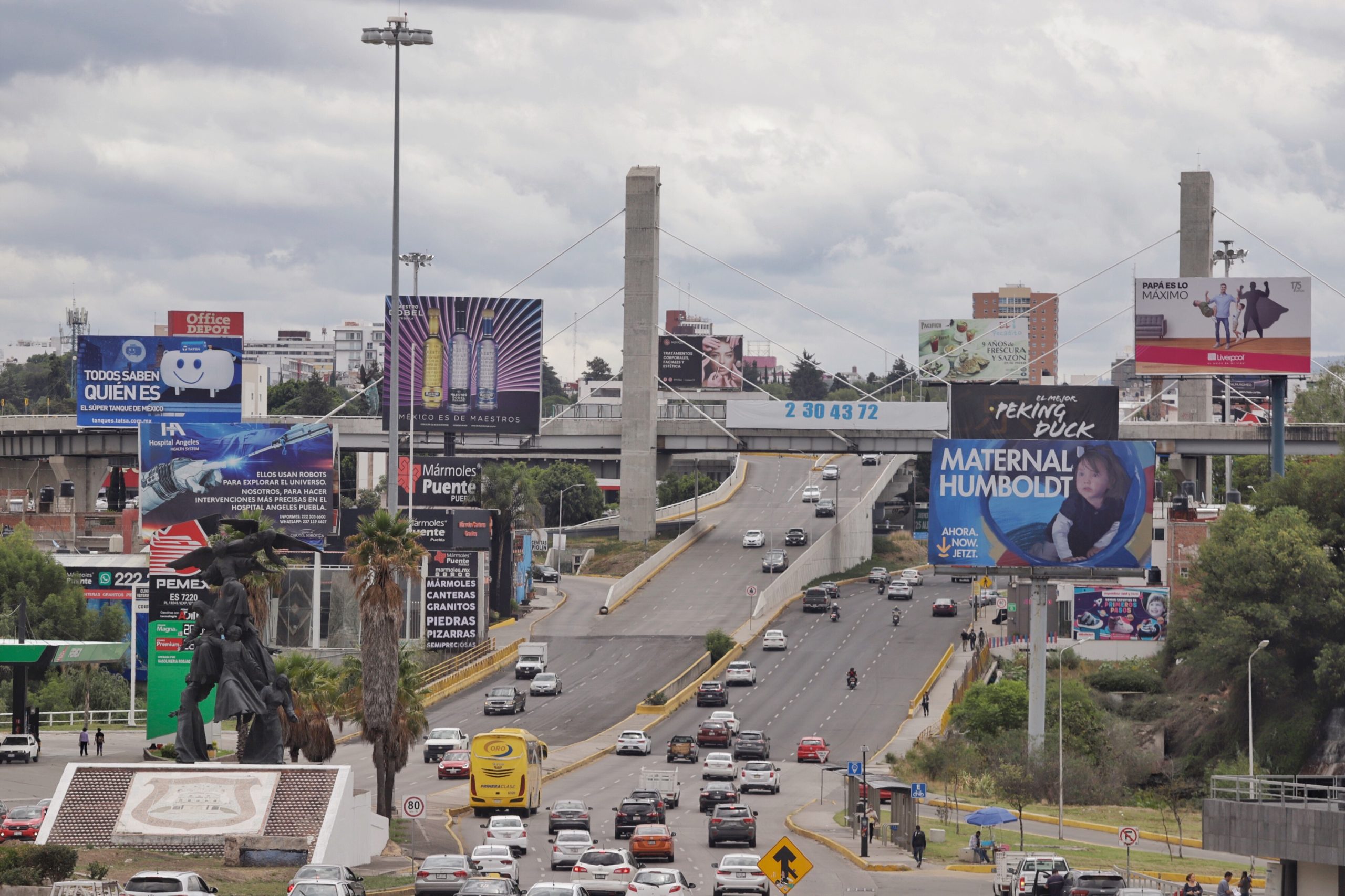 Gobierno poblano establece la Comisión de Contaminación Visual