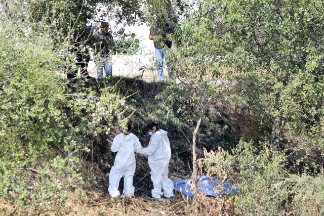 Hallan cuerpo embolsado en Canal de San Sebastián de Aparicio