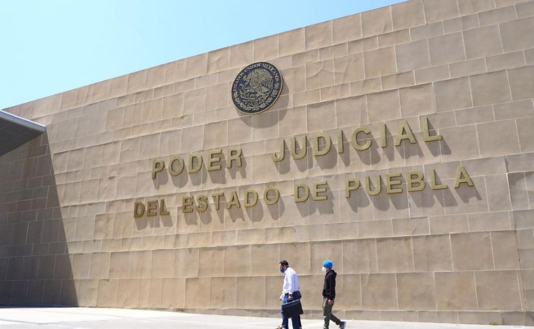 Por faltas administrativas suspenden a María Gabriela N, juez de Cholula
