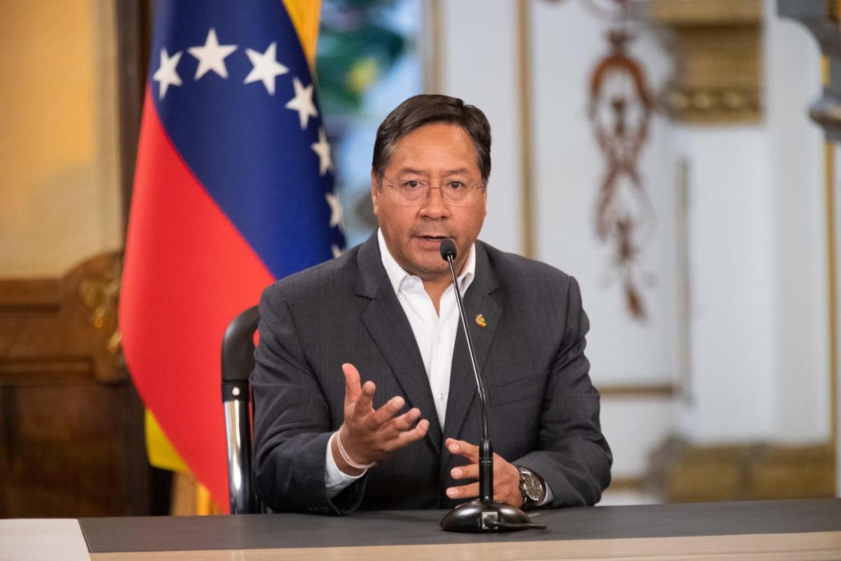 Presidente de Bolivia cambia a ministros de Minería y Salud