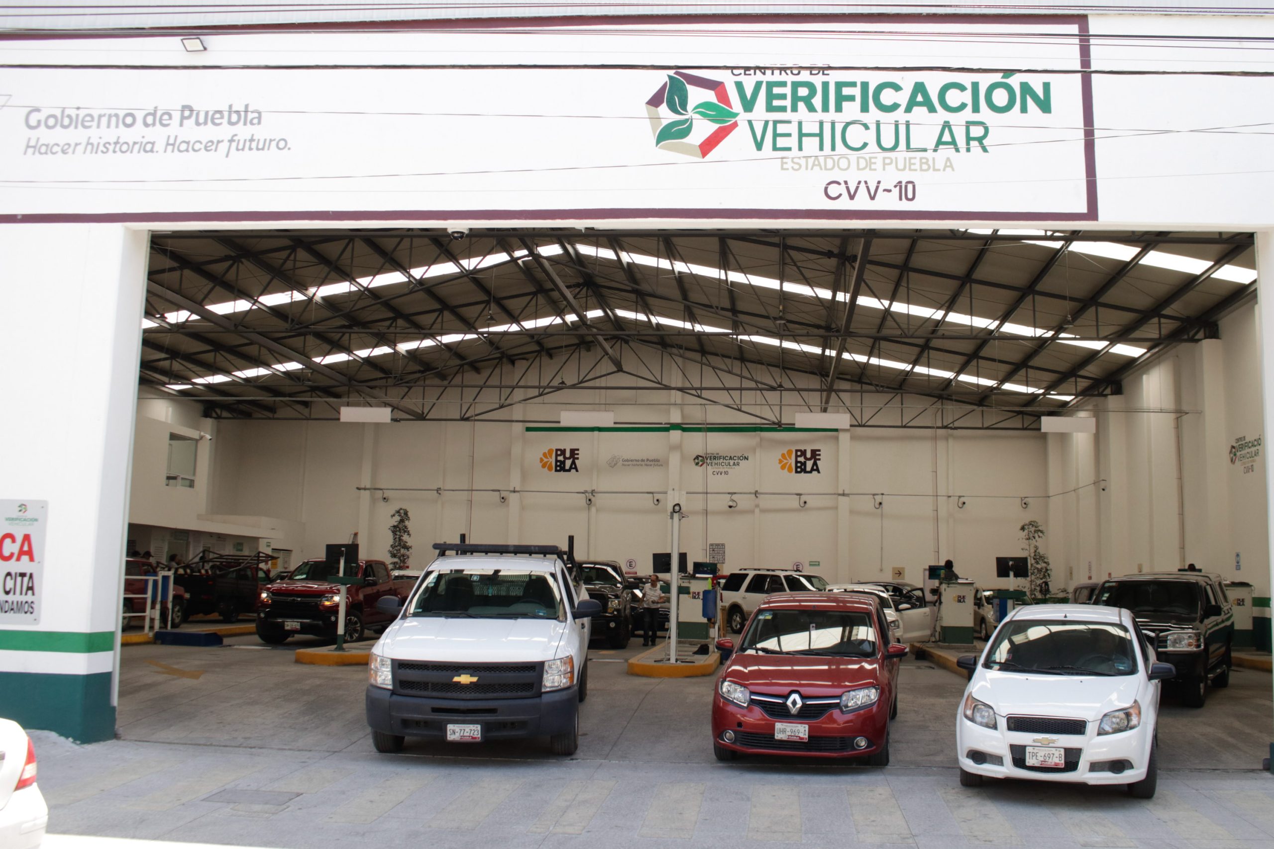 Amplían horarios para cumplir verificación vehicular en Puebla