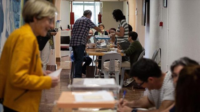 España elige nuevo gobierno, derecha y ultraderecha, favoritas