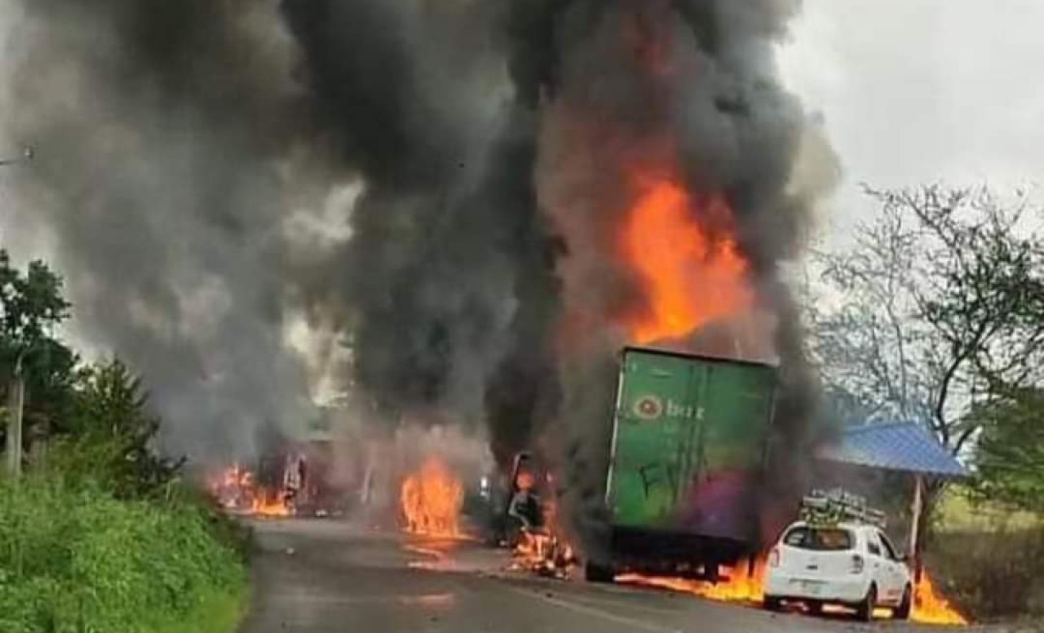 Veracruz: incendian 13 vehículos en protesta por asesinato