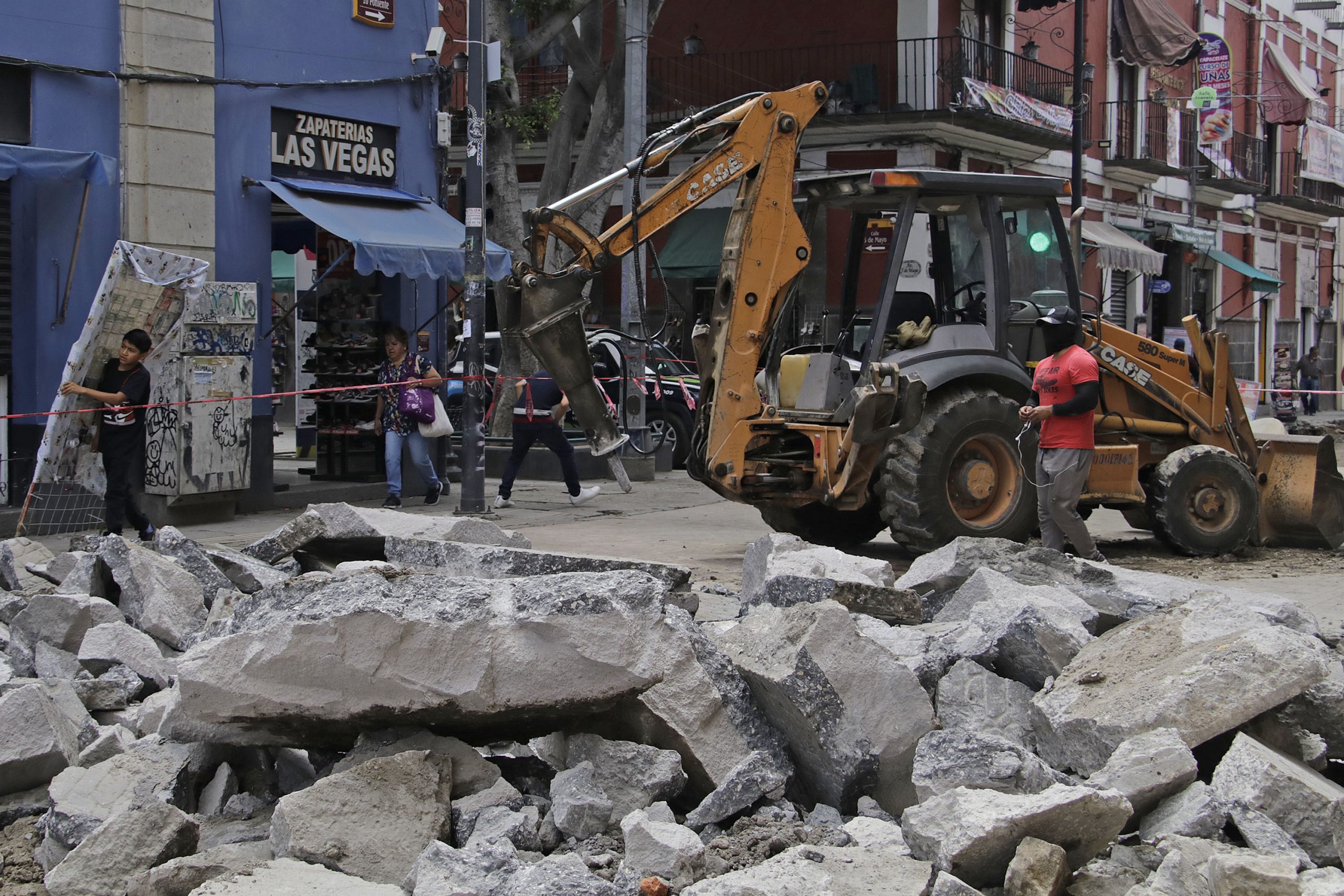 Comerciantes piden acelerar obras ante caída de ventas en Puebla capital