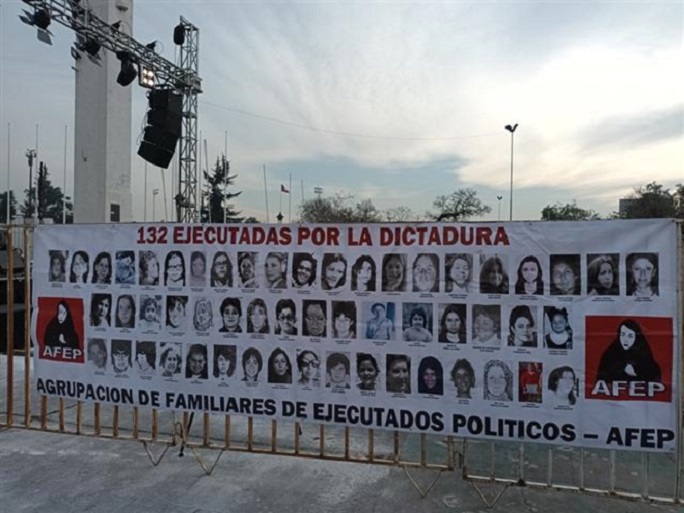 Homenaje a víctimas de la dictadura en Estadio Nacional de Chile