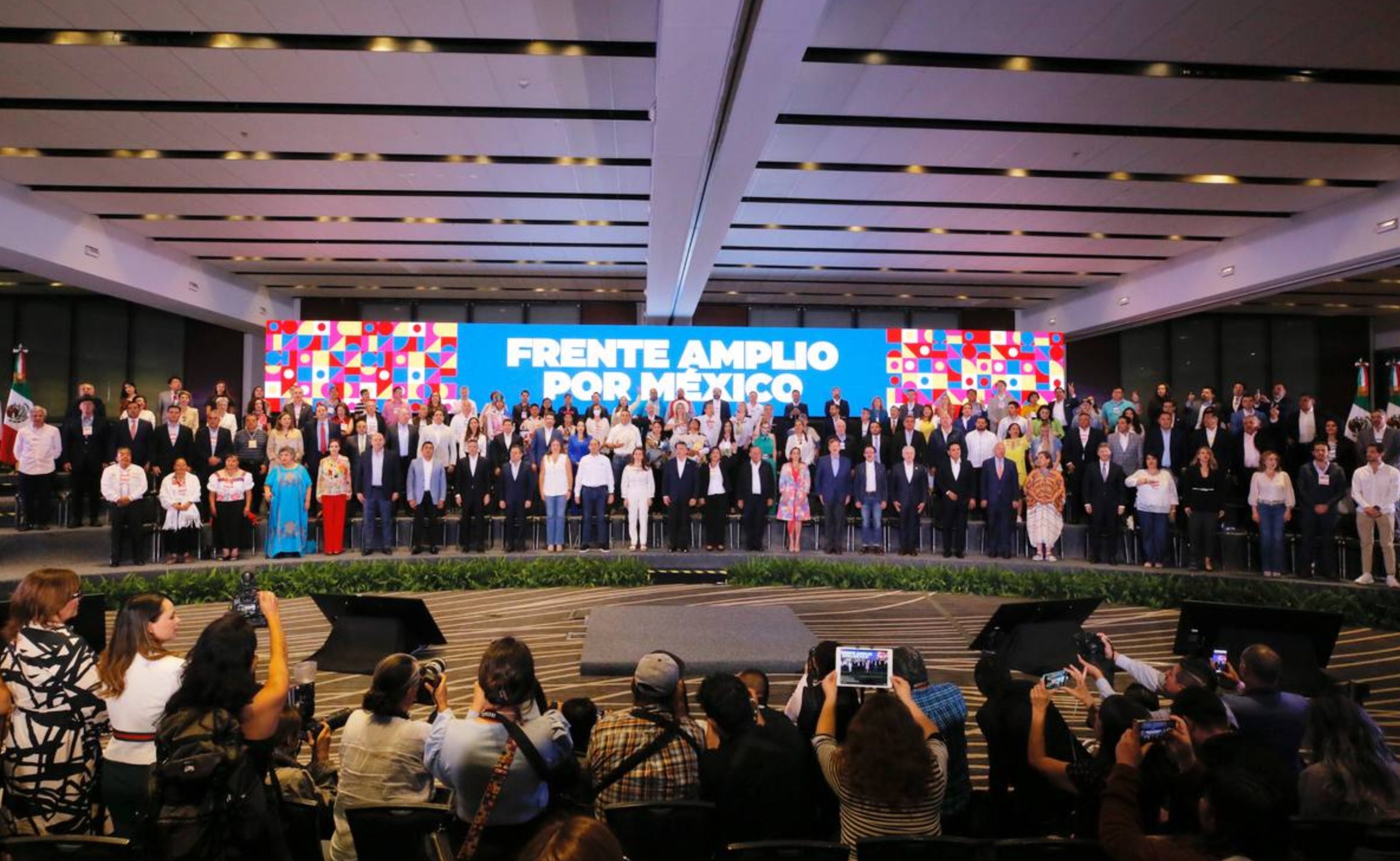 ¿Quién sería el contrincante de Morena?, oposición registra a 33 aspirantes