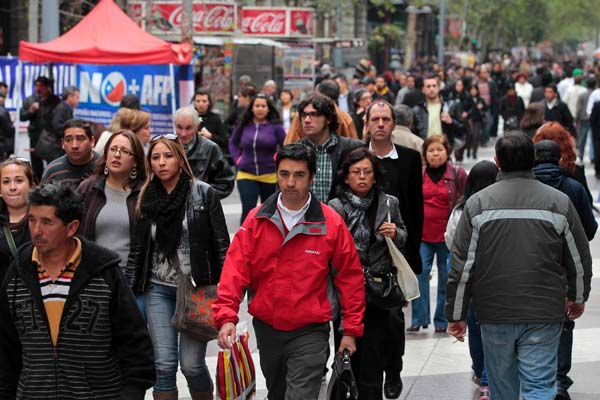 Encuesta Research: 71% cree que Chile es un país corrupto