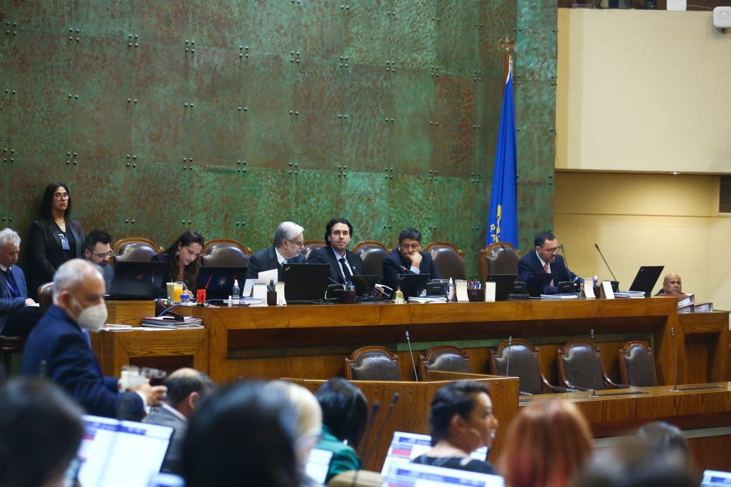 Cámara aceptó renuncia de la Mesa Directiva: Vlado Mirosevic, Cristián Tapia y Catalina Pérez