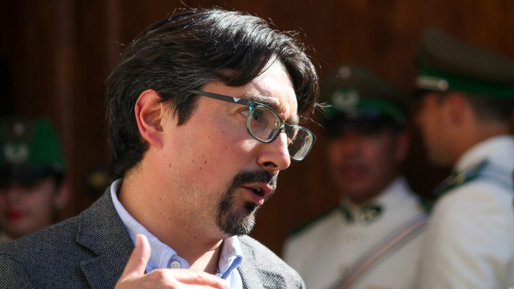 Senador Latorre (RD) descarta creación de partido único del Frente Amplio “al menos en 2023”