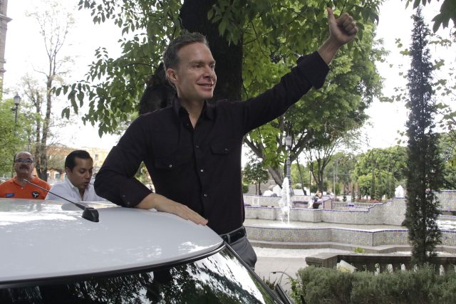 Manuel Velasco: sin cobijo del Verde en Puebla hace recorrido
