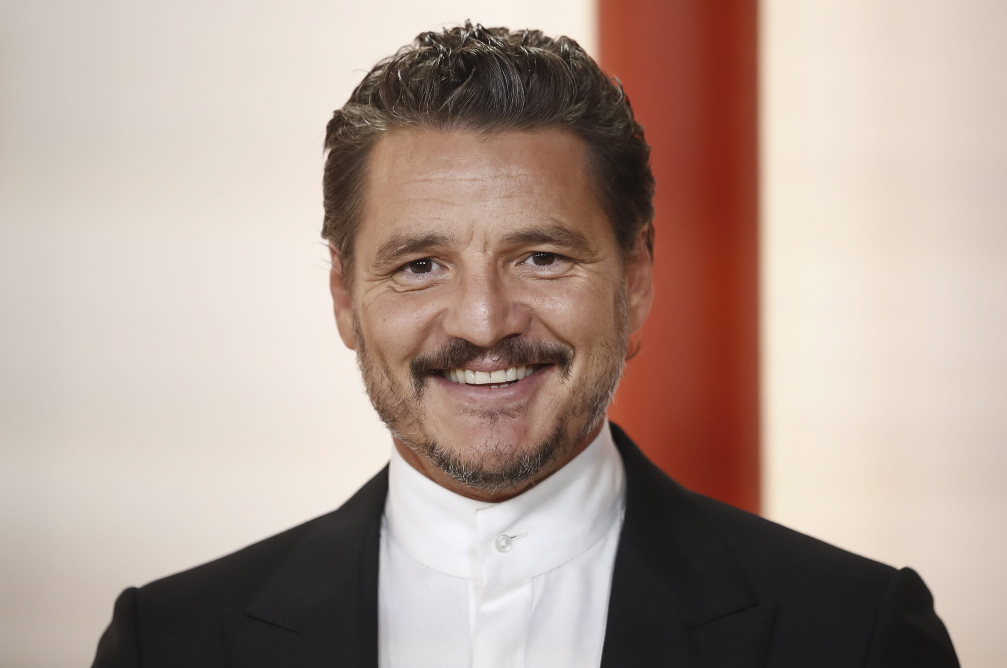 Pedro Pascal hace historia con tres nominaciones a los Premios Emmy