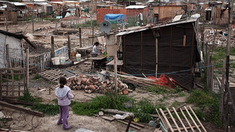 Casen 2022: Índices de pobreza por ingresos y pobreza extrema retroceden en el país