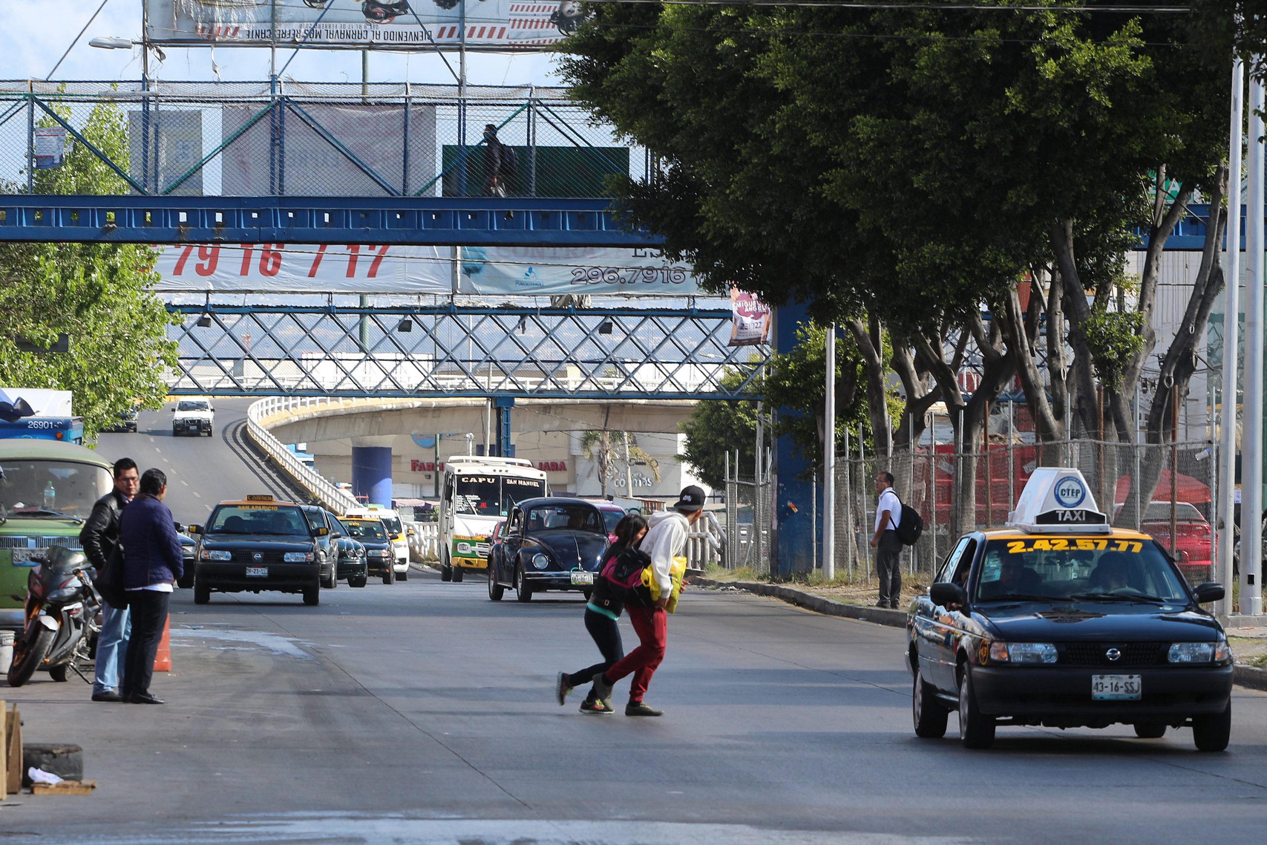 Hombre muere atropellado en bulevar Norte de Puebla capital