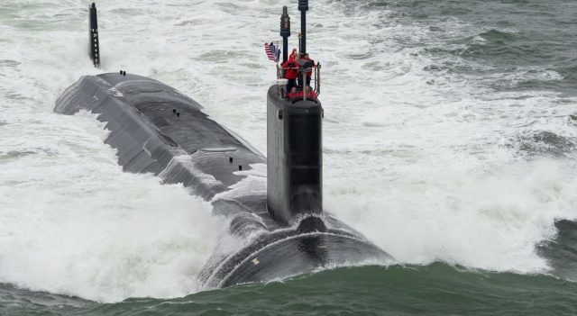 Submarino fondea en Guantánamo, Cuba acusa provocación de EEUU