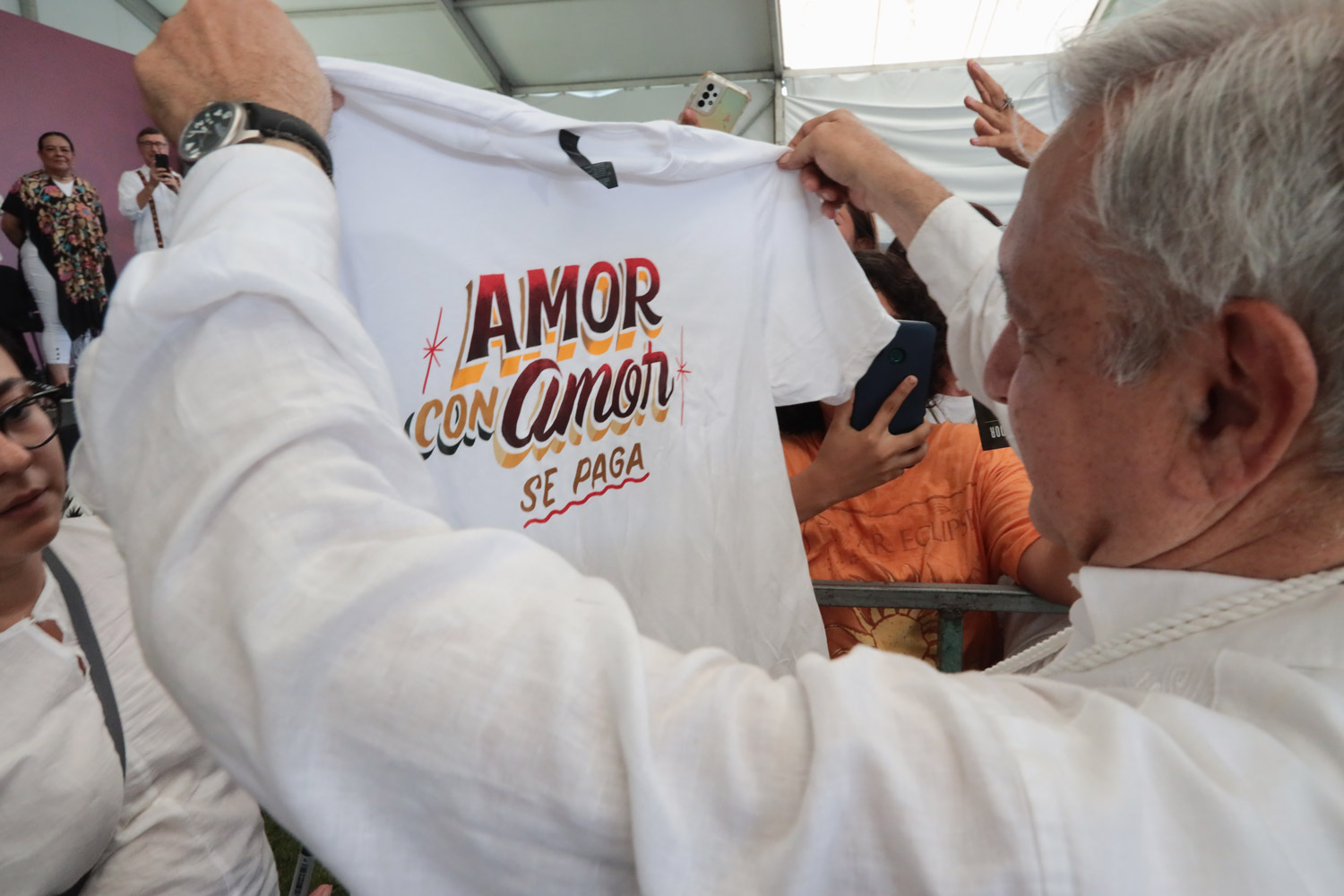 López Obrador propondrá nuevo incremento al salario mínimo