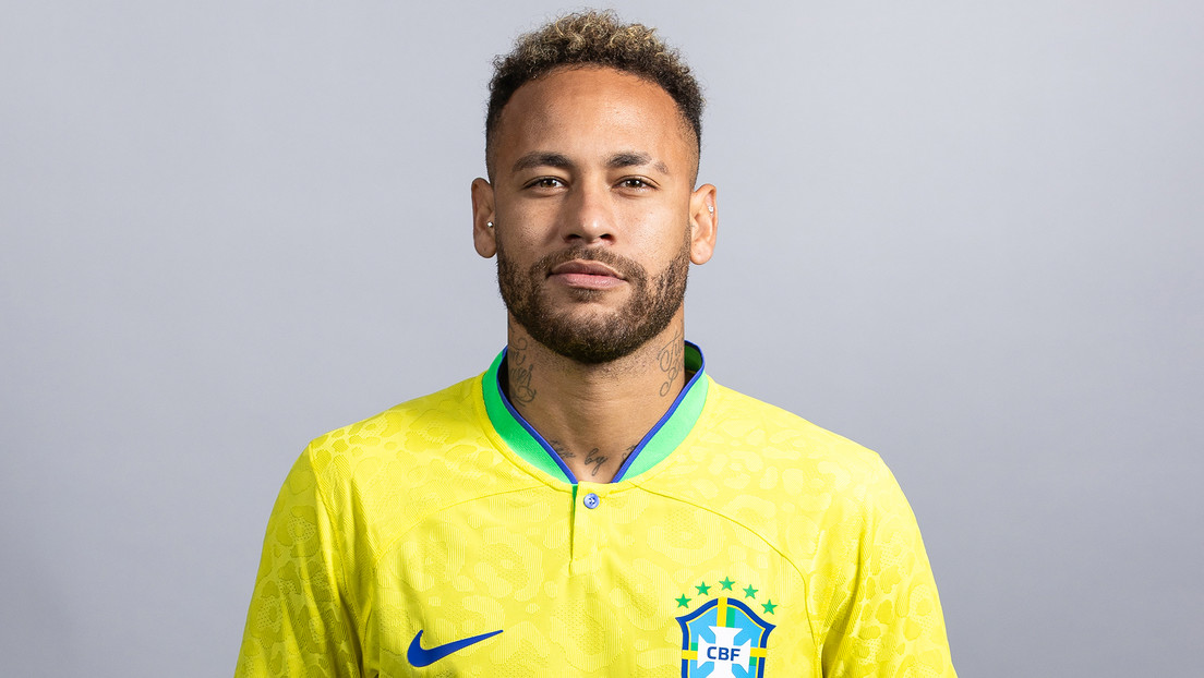Neymar firma contrato con el club Al-Hilal de Arabia Saudita