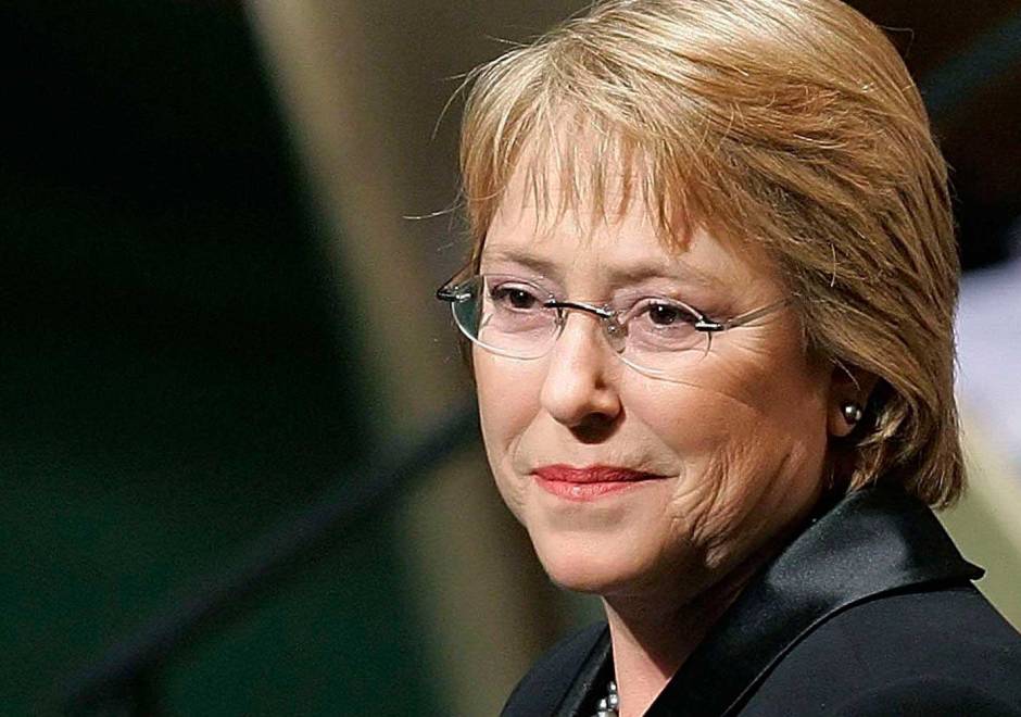Michelle Bachelet sobre la reforma de pensiones: «Piensen en los chilenos, piensen en los adultos mayores»