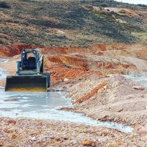 Roturas de ductos de relave, derrames de desechos mineros: ¿Quién se hace cargo?