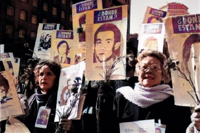 Día Internacional del Detenido Desaparecido: Heridas abiertas en Chile a 50 años del golpe de Estado